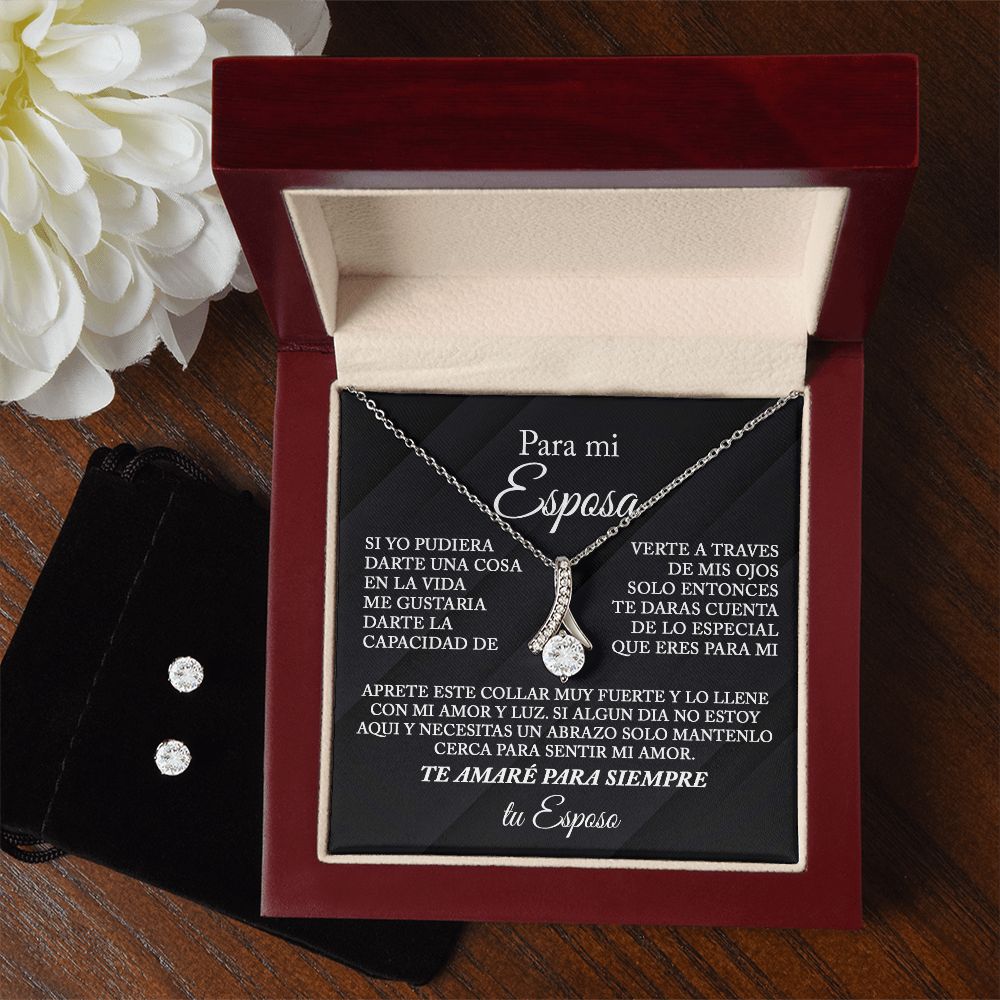 Alluring Beauty con Aretes